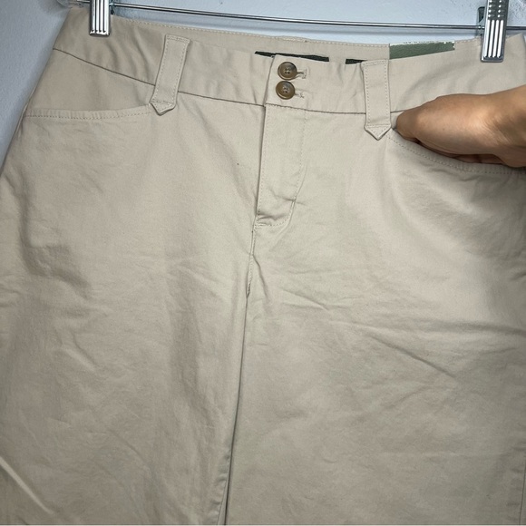 Eddie Bauer Blakely Fit Pants Women's Size 4 short tan Chino mid Rise Stretch - Picture 2 of 8